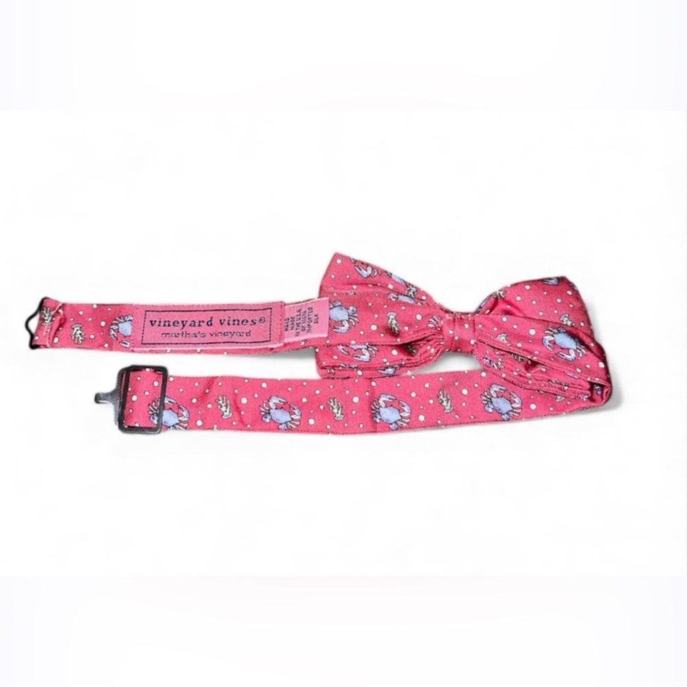 Vineyard Vines Kids Silk Bow Tie Pink with Crab Pattern